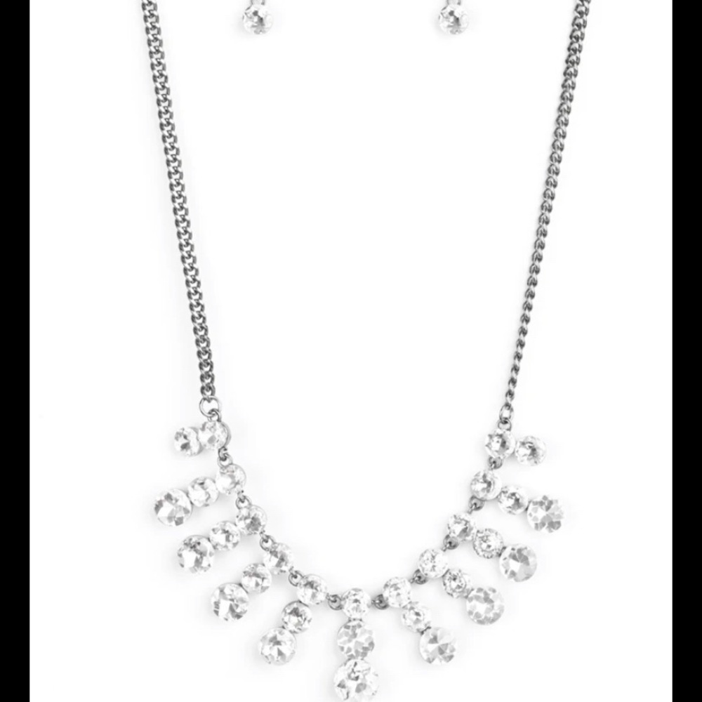 Paparazzi Celebrity Couture Black Necklace Set